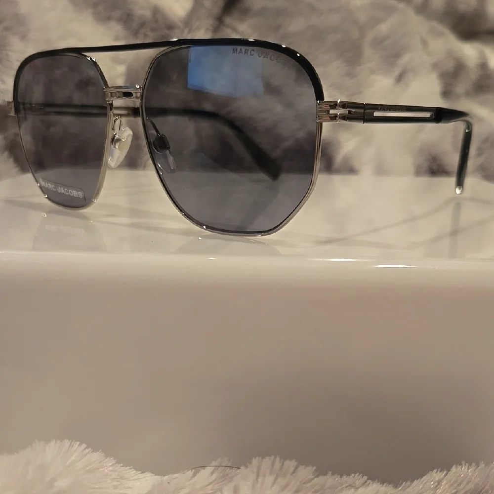 Marc Jacobs marc jacobs